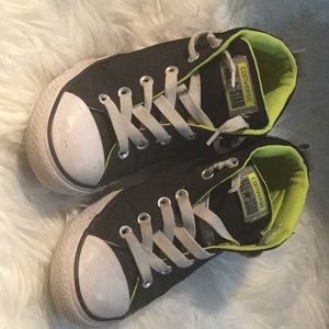 Black & Neon Allstar Converse 🖤